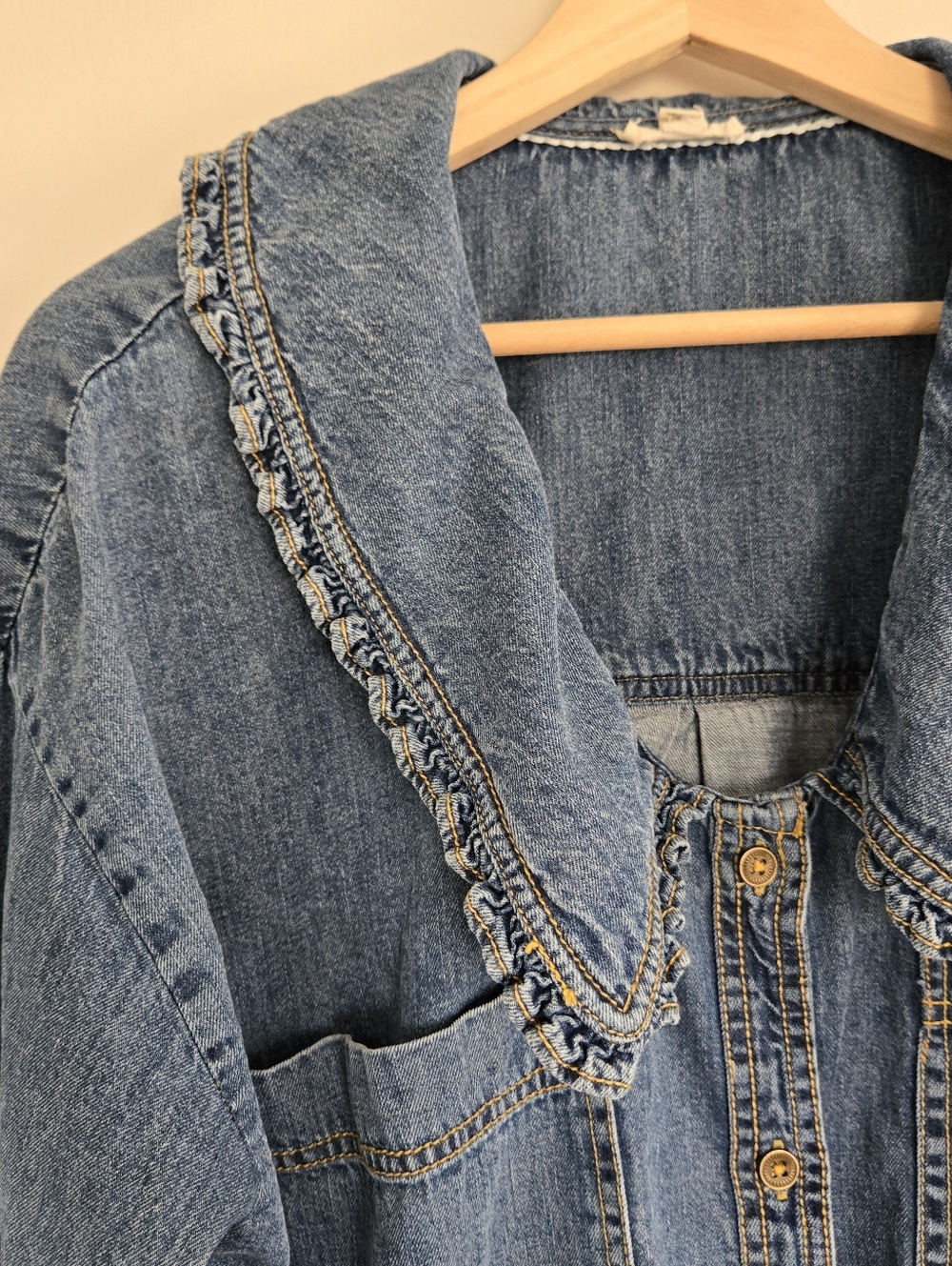 Pilcro Denim Button-Up Shirt with Frilly Prairie Collar Women's L - Picture 2 of 12